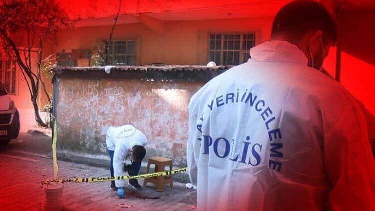 Eski sevgilisinin bodrumunda gizlendi, göğsünden bıçakladı