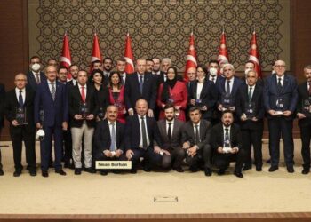 Saray’da verilen ‘medya ödülleri’nin organizatöründen çok konuşulacak itiraf
