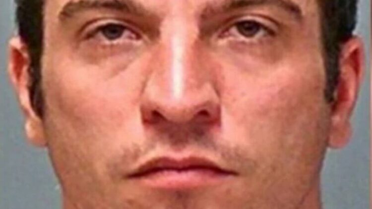 2 yaşındaki kızını çamaşır kurutma makinesine attı