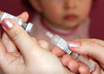 Bebeklerine ‘yanlışlıkla’ koronavirüs aşısı vurulmuştu: Aileden yeni hamle