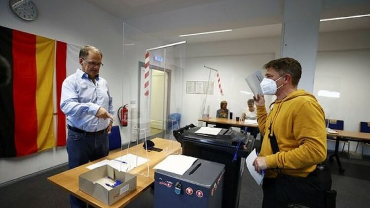 Almanya yeni başbakanını bekliyor