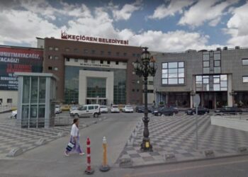 AKP’li belediyeye ait araçta 3 kilo esrar yakalandı