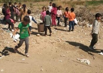 ‘Şanlıurfa Ceylanpınar’da çöpler ilkokul öğrencilerine toplatılıyor’