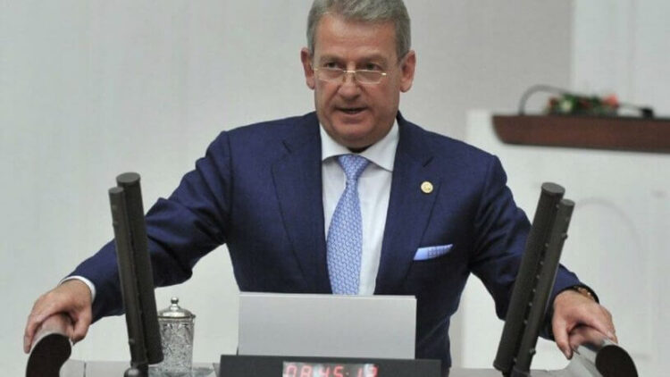 CHP’li Haluk Pekşen’e ‘tek adam’ cezası