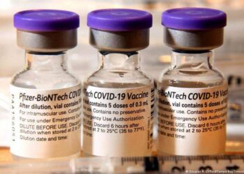 Pfizer-BioNTech aşısında üçüncü doz kararı