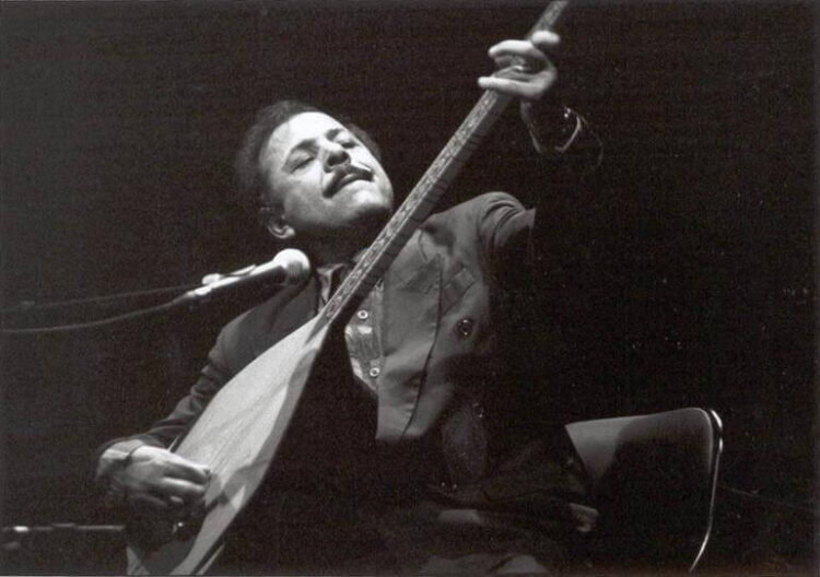 Neşet Ertaş ‘Bozkırın Tezenesi’ ölüm yıl dönümünde unutulmadı