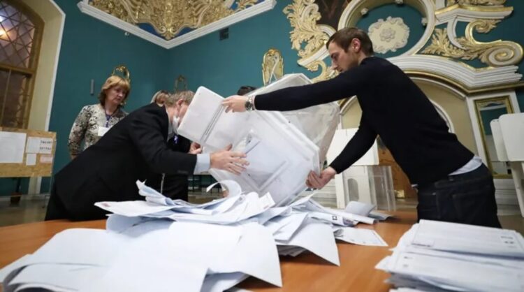 Rusya’da oy sayımı bitti: Duma sandalyelerinin üçte ikisi Putin’in