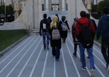 Üniversite öğrencileri okuldan çok barınma sorununu düşünüyor