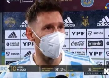 Messi, rekoru kırdı ağladı