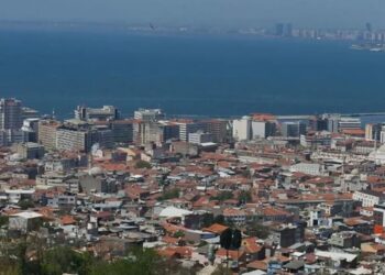 Öğrencilerden kira tepkisi: Sonunda kampüse çadır kuracağız