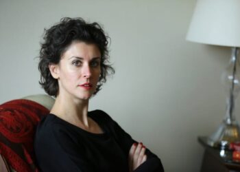 Sesli Köşe-Elçin Poyrazlar-‘Yarı insan yarı maymun’