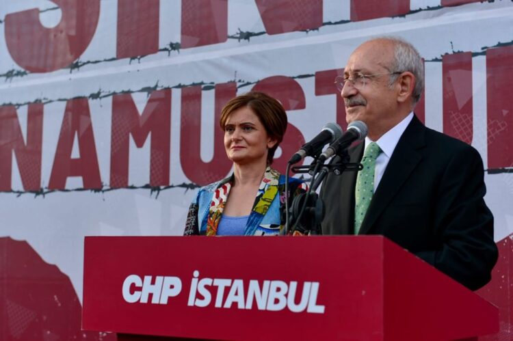 Kılıçdaroğlu: “Binalar güzel olabilir; bizim görevimiz dışarıda”
