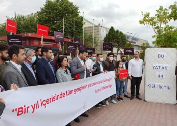 Cem Aydın’dan yurt ve barınma konularına ilişkin basın açıklaması