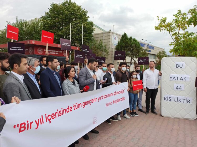 Cem Aydın’dan yurt ve barınma konularına ilişkin basın açıklaması