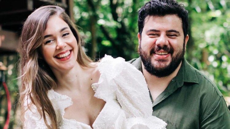 Berfu ve Eser Yenenler çiftinden eleştirilere tepki