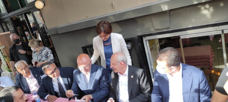 Kılıçdaroğlu, Orhan Kemal Müzesi’ni ziyaret etti, Orhan Kemal kitabı ile ilgili anısını anlattı