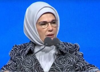 Emine Erdoğan da kitap çıkarttı