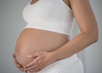 “Covid-19’da erken doğum riski artıyor”