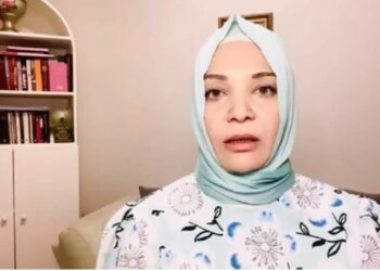Hilal Kaplan ‘Yılın Kitabı’ ödülünü aldı
