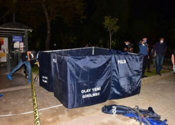 İzmir’de bir parkta erkek cesedi bulundu