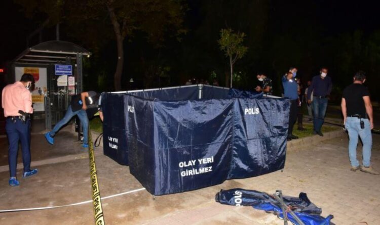 İzmir’de bir parkta erkek cesedi bulundu