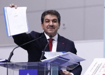 Hizmet alanını açık otoparka dönüştürdü