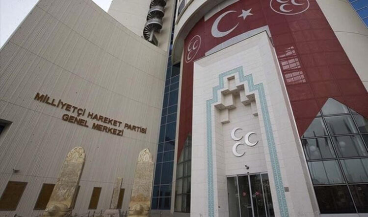 MHP’de deprem: 7 isim hakkında karar