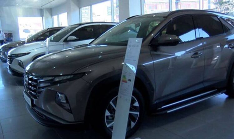 Oto galerideki fiyatlar bayileri geride bıraktı