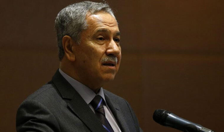 Bülent Arınç’tan AKP’ye sert sözler