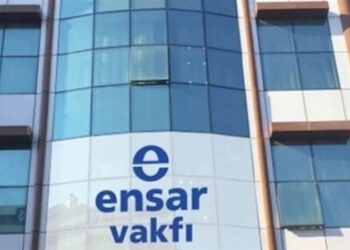 ‘Kamu binası Emniyet’ten MEB’e, MEB’den Ensar’a verildi’