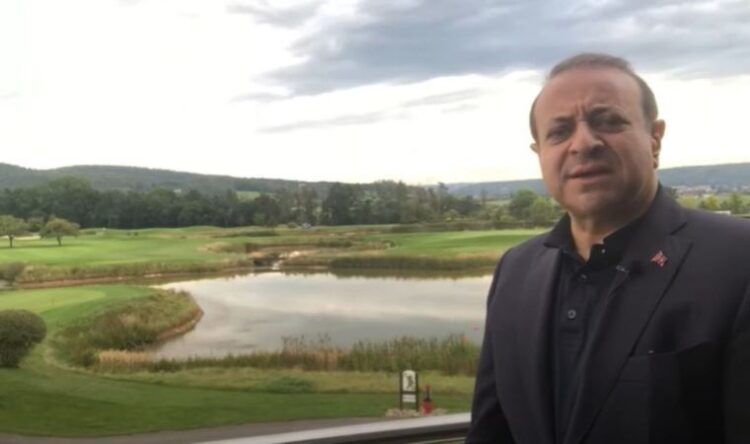 Egemen Bağış, Youtube’da videolar yayınlamaya başladı