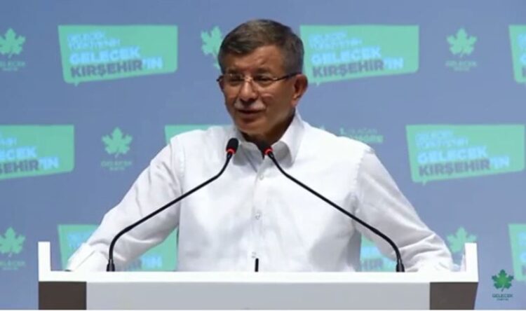 Davutoğlu’ndan, Erdoğan iddiası: Katıldığı toplantıda tartışma çıktı