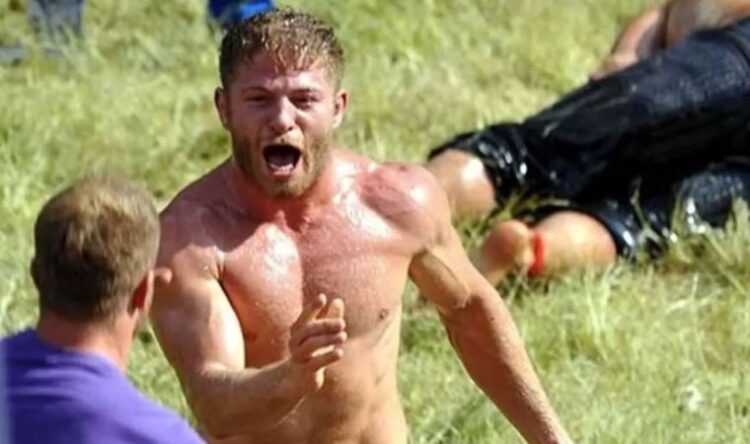 Ünlü isim başpehlivanlığı kazandı