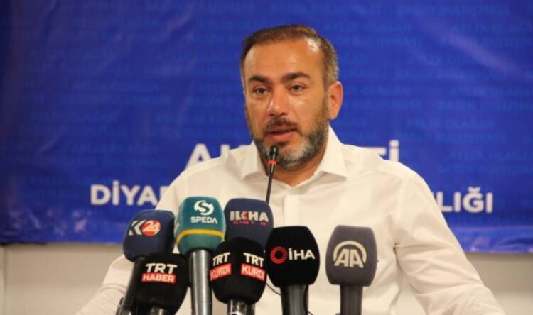 AKP’li başkan, partinin parasını kişisel hesabına geçirdi