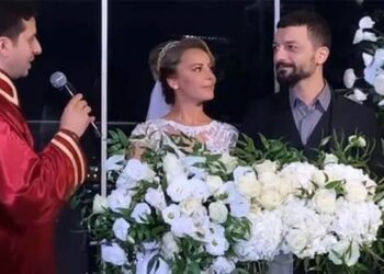 İki ünlü isim evlendi