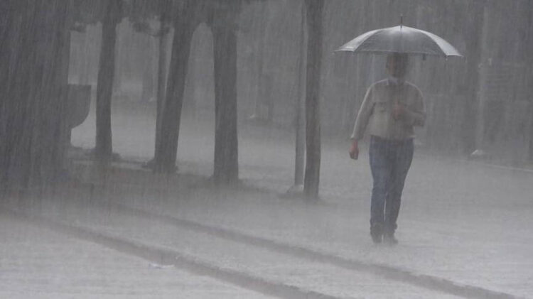 Meteoroloji’den İstanbul’a uyarı: Öğle saatlerinde başlayacak