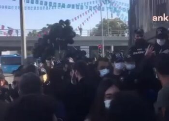 Polisten gazeteciye tehdit: Seni dört parçaya bölerim