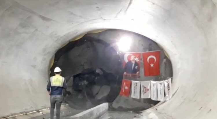 İBB uyardı: Yarım bırakılan projeler, İstanbul’un altına döşenmiş bomba gibi