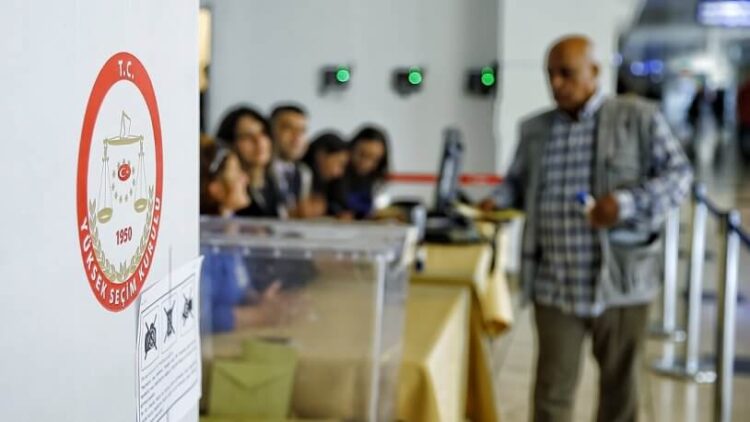 AKP oy verme sisteminde değişikliği tartışıyor