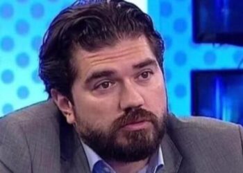 Rasim Ozan Kütahyalı’dan ‘halay’ çıkışı: Hepsinin korkudan…