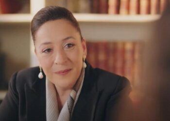Ünlü şarkıcı Kırmızı oda dizisine konuk oldu