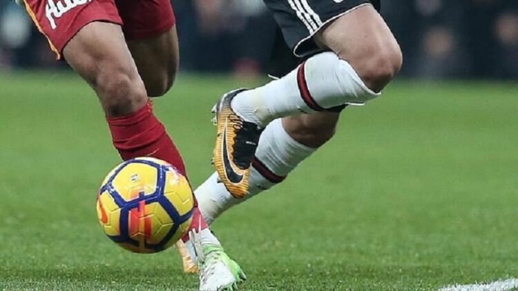 Ünlü futbolcuya aile içi şiddetten hapis cezası