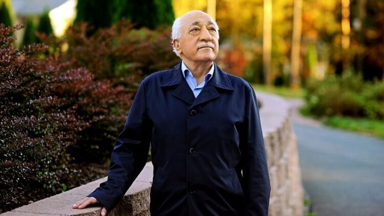 Gülen’in rütbesini taktığı eski tuğgeneralden ‘sınav’ itirafı