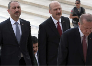 AKP’de yeni kriz: Soylu-Gül çatışması…