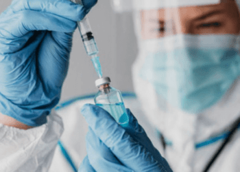 Koronavirüs aşısı olmayanlarla ilgili yeni kurallar yolda mı?
