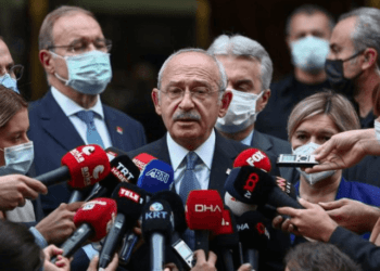 Kübra Par: Sorumluluğun ve yapıcı muhalefet anlayışının iyi bir örneğini gördük