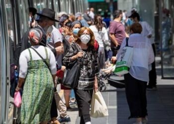 Koronavirüste korkutan gelişme: Yeni varyant bir ülkede daha görüldü