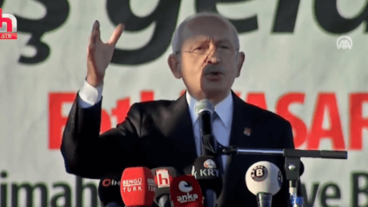 ‘Nasıl olur da Türk Lirası güneş görmüş kar gibi erir!’