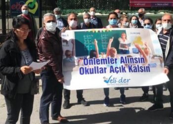 153 bin öğrenci karantinada