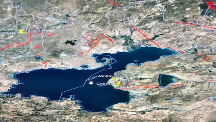 Naci Görür: Dünden beri Van Gölü’nün doğusu hareketli